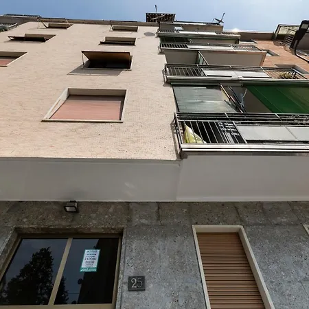 La Veranda - Bright Floor With Views Of The Madonnina Апартаменты *